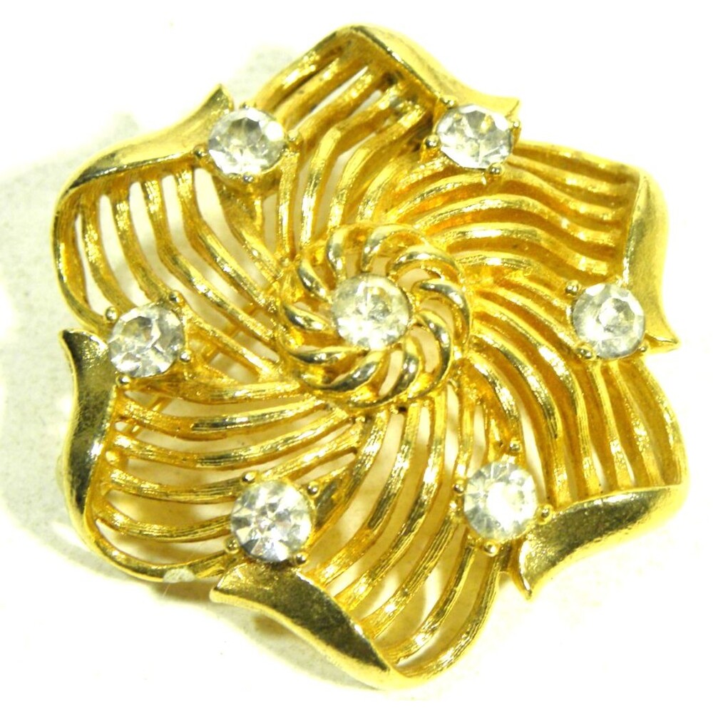 Vintage Lisner Rhinestone Brooch Pin Star Swirl Gold Tone
